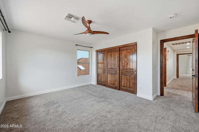563 E KRISTA Way, Tempe, AZ 85284