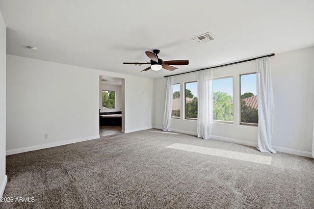 563 E KRISTA Way, Tempe, AZ 85284
