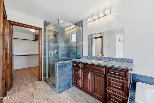 563 E KRISTA Way, Tempe, AZ 85284
