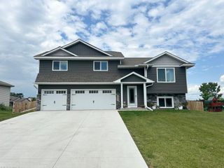 830 Nelson Avenue, Mora, MN 55051