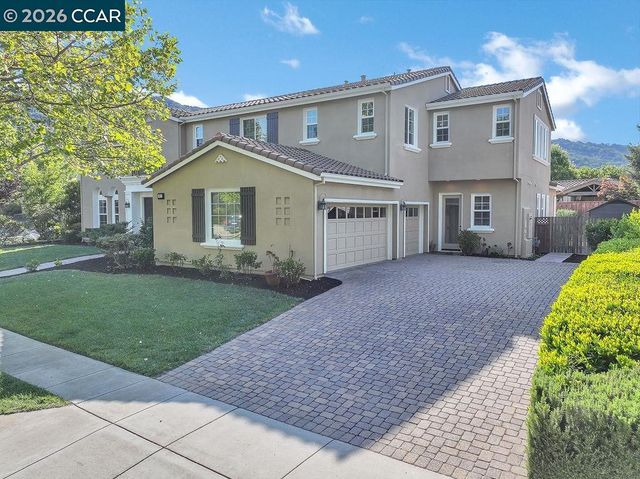 1077 Laguna Creek Ln, Pleasanton, CA 94566