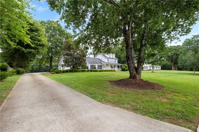 104 Wren Crossing Court, Easley, SC 29642