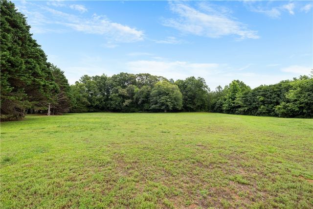 104 Wren Crossing Court, Easley, SC 29642