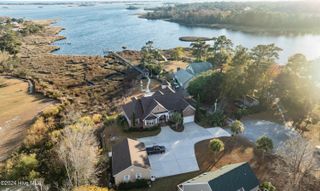 101 Trumpet Street, Surf City, NC 28445