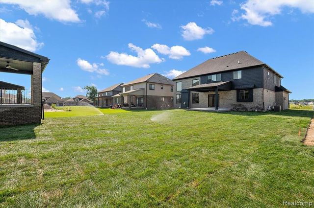 24462 Sawgrass Drive, Macomb, MI 48042