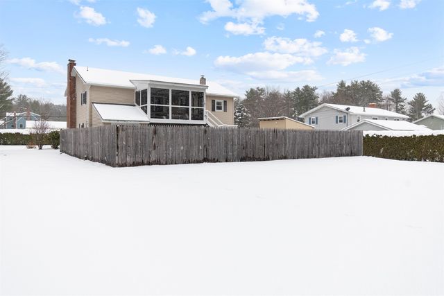 11 Packard Road, Jericho, VT 05465