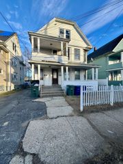 394 Bishop Avenue, Bridgeport, CT 06610