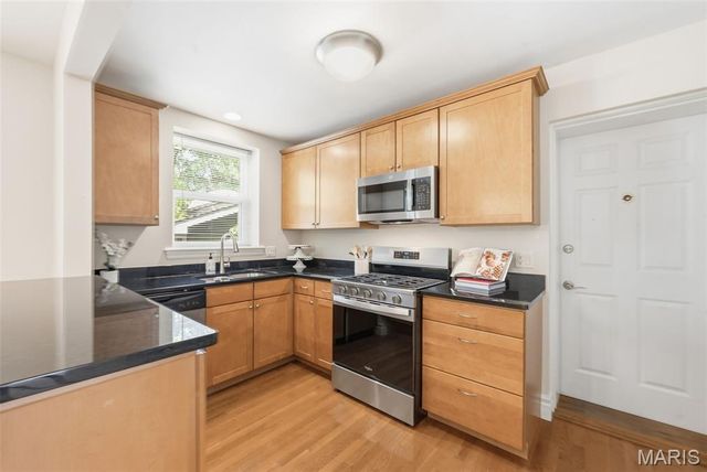 7741 Kingsbury Boulevard 22, Clayton, MO 63105