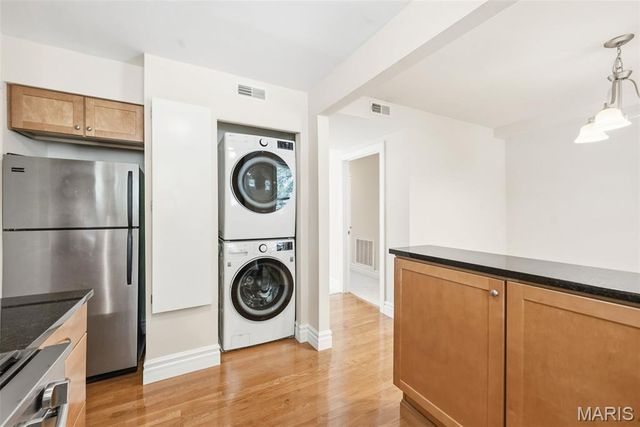 7741 Kingsbury Boulevard 22, Clayton, MO 63105