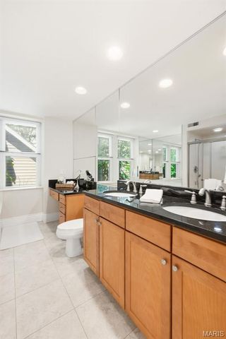 7741 Kingsbury Boulevard 22, Clayton, MO 63105
