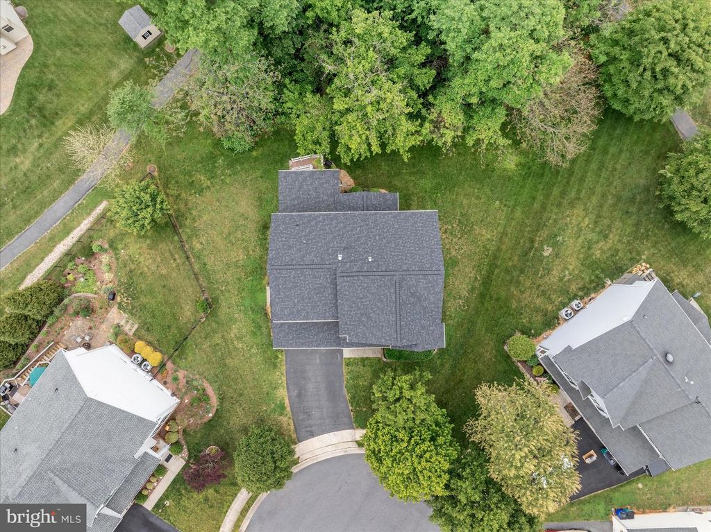 Image 56 of property listing at 1801 RILEYS CT S, Point Of Rocks, MD 21777