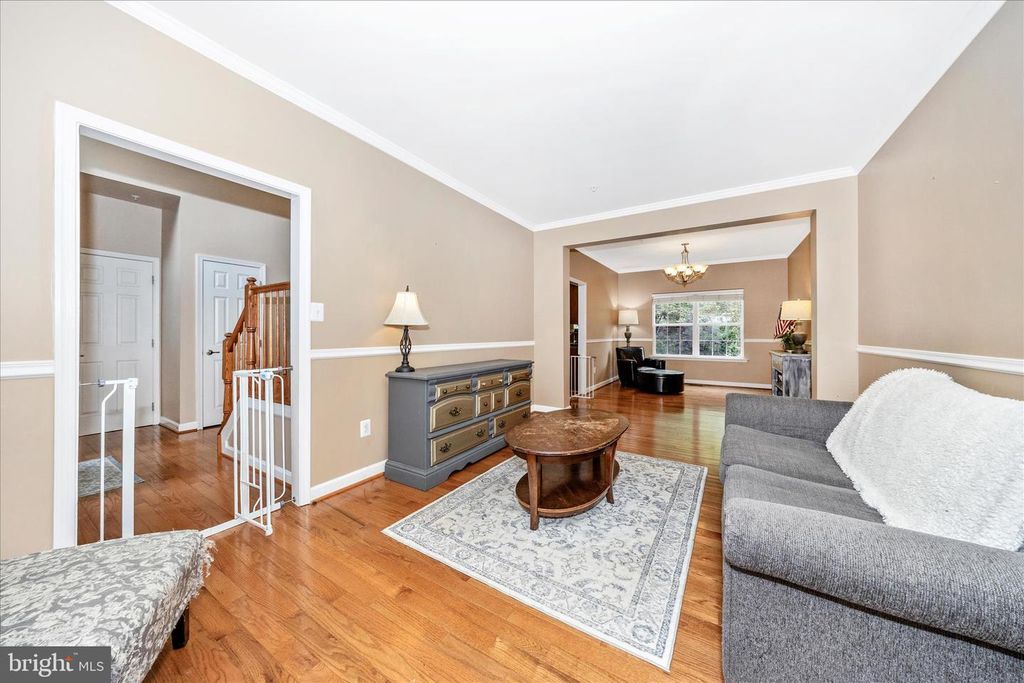 Image 4 of property listing at 1801 RILEYS CT S, Point Of Rocks, MD 21777