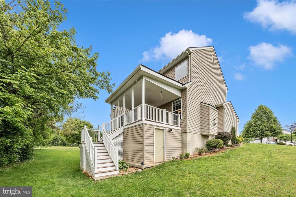 Image 58 of property listing at 1801 RILEYS CT S, Point Of Rocks, MD 21777