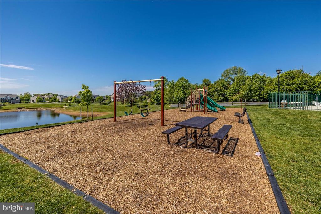 Image 72 of property listing at 1801 RILEYS CT S, Point Of Rocks, MD 21777