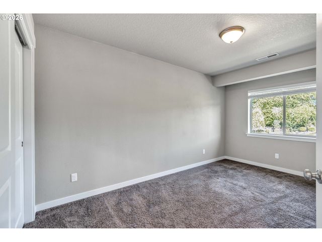 12706 Se ZION St, Boring, OR 97009