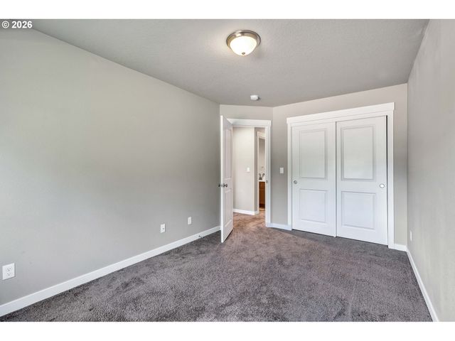 12706 Se ZION St, Boring, OR 97009
