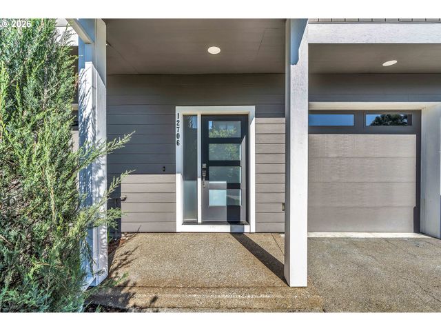 12706 Se ZION St, Boring, OR 97009