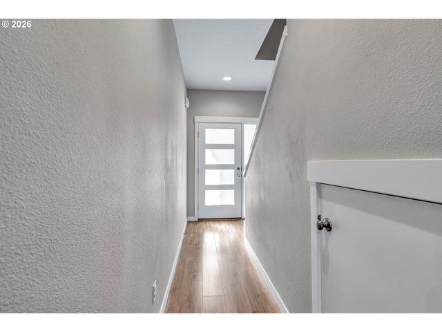 12706 Se ZION St, Boring, OR 97009