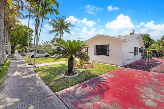 1735 SW 15th St, Miami, FL 33145