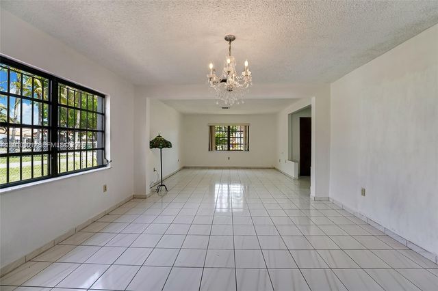 1735 SW 15th St, Miami, FL 33145