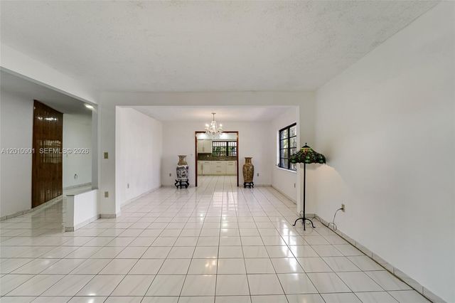 1735 SW 15th St, Miami, FL 33145