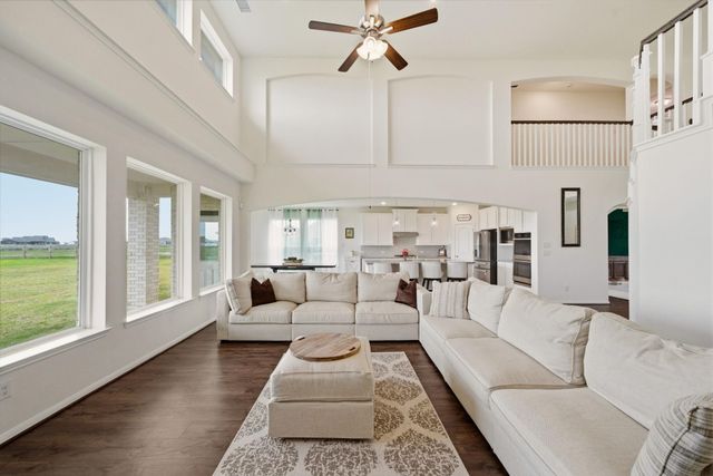4012 Edgewater Terrace Lane, Waller, TX 77484