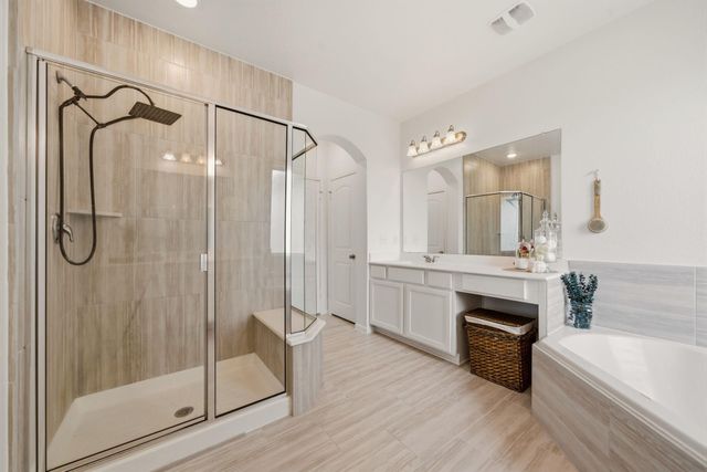 4012 Edgewater Terrace Lane, Waller, TX 77484