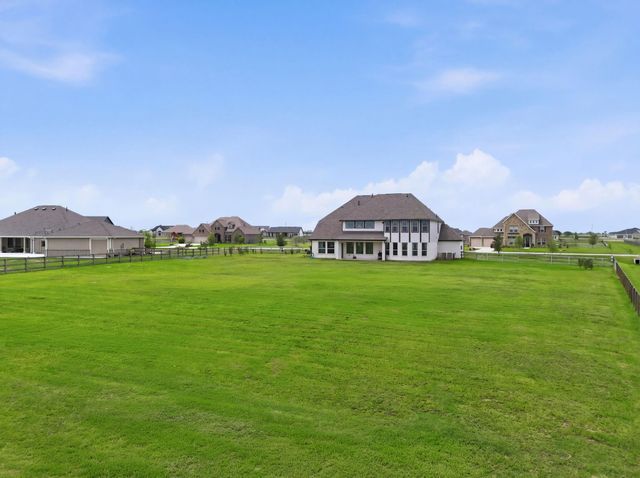 4012 Edgewater Terrace Lane, Waller, TX 77484