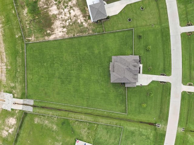 4012 Edgewater Terrace Lane, Waller, TX 77484