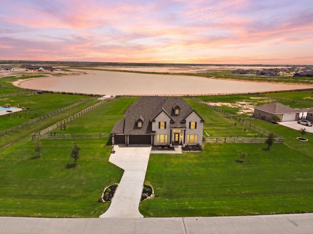 4012 Edgewater Terrace Lane, Waller, TX 77484