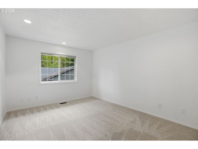 4510 Se PINEHURST Ave, Milwaukie, OR 97267