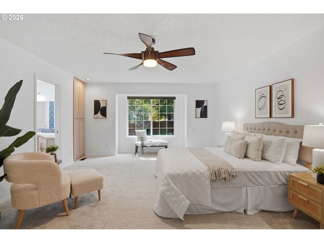 4510 Se PINEHURST Ave, Milwaukie, OR 97267