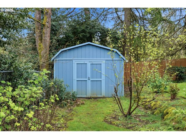 4510 Se PINEHURST Ave, Milwaukie, OR 97267