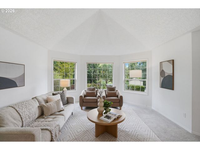 4510 Se PINEHURST Ave, Milwaukie, OR 97267