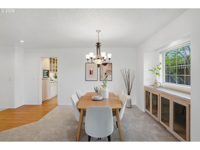 4510 Se PINEHURST Ave, Milwaukie, OR 97267