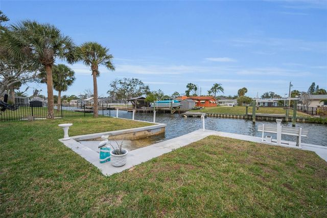 5433 BLUEPOINT DRIVE, Port Richey, FL 34668