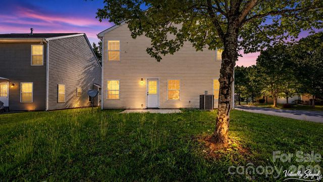 2203 Brandybuck Lane, Charlotte, NC 28269