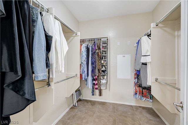 3890 PAINT Court, Las Vegas, NV 89122