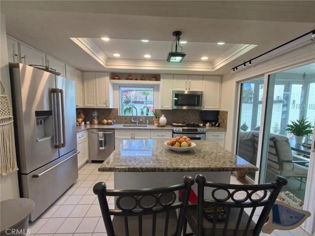 309 Burlington, Santa Ana, CA 92704