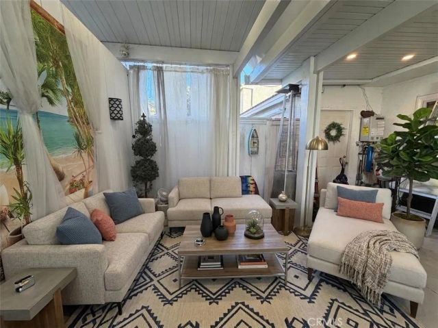 309 Burlington, Santa Ana, CA 92704