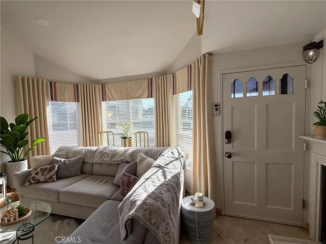 309 Burlington, Santa Ana, CA 92704