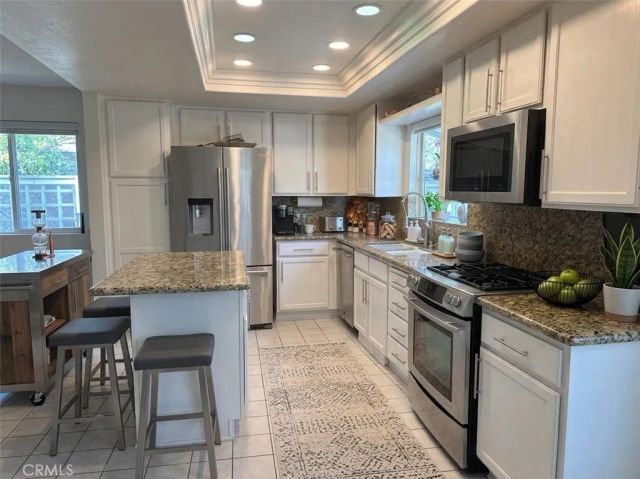 309 Burlington, Santa Ana, CA 92704