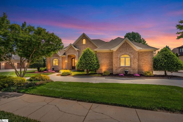 411 Kingsgate Court, Simpsonville, SC 29681