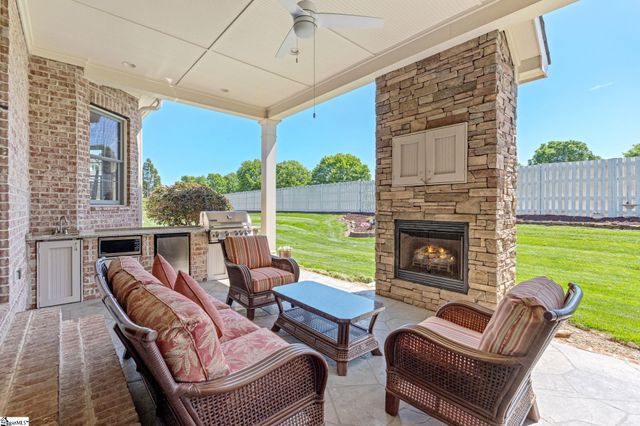 411 Kingsgate Court, Simpsonville, SC 29681