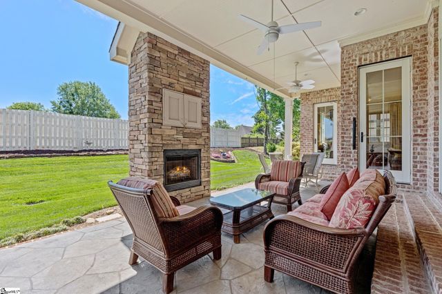 411 Kingsgate Court, Simpsonville, SC 29681