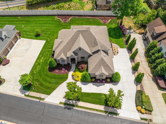 411 Kingsgate Court, Simpsonville, SC 29681