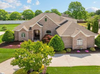 411 Kingsgate Court, Simpsonville, SC 29681