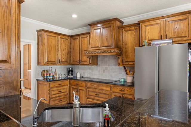 6300 Bellevue Court, Granbury, TX 76049