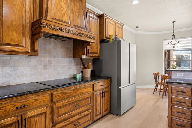 6300 Bellevue Court, Granbury, TX 76049