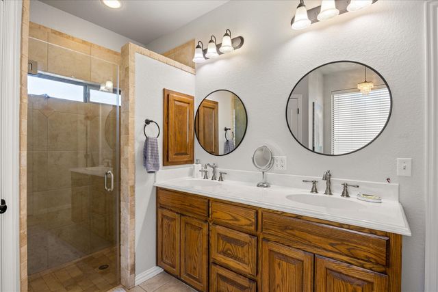 6300 Bellevue Court, Granbury, TX 76049